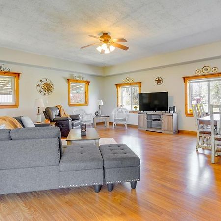 Villa Hocking Hills Hideaway With Hot Tub And Fire Pit! Logan Exterior foto