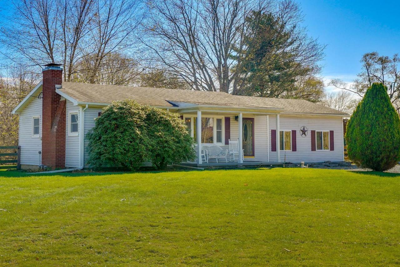 Villa Hocking Hills Hideaway With Hot Tub And Fire Pit! Logan Exterior foto